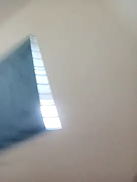 hiferenti online show from September 24, 2025, 5:11 am