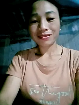 lucybaby00 online show from October 11, 2025, 9:24 pm