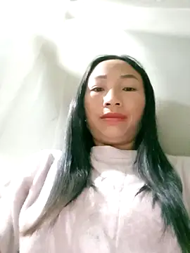 lucybaby00 online show from January 5, 2026, 10:24 pm