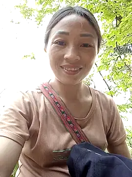 lucybaby00 online show from March 29, 2026, 9:42 am