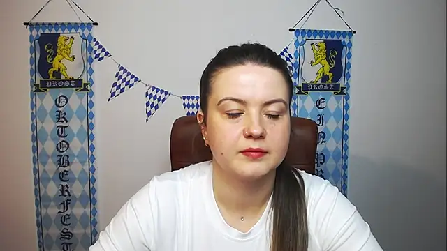 MavkaCute online show from September 24, 2025, 6:11 pm