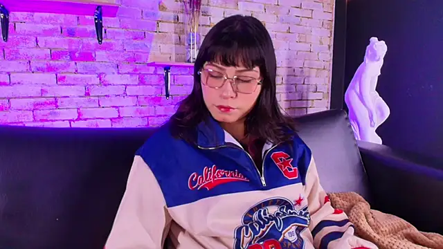 kitty malach online show from April 14, 2026, 3:01 am