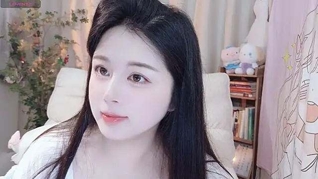 SweetTease2025 online show from October 25, 2025, 1:51 pm