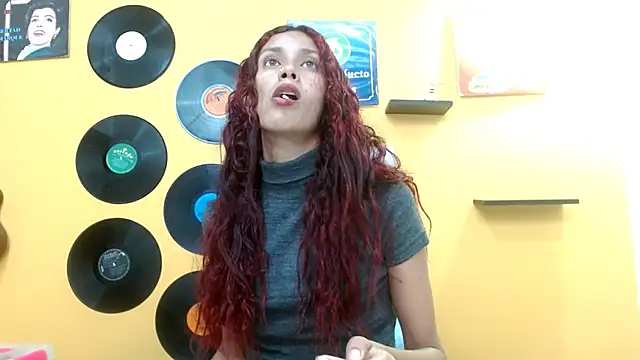 skinnyverus18 online show from September 14, 2025, 7:13 pm