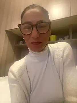 eddivad6974 online show from January 5, 2026, 8:45 pm