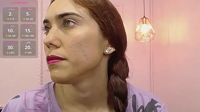 danna7cute online show from September 10, 2025, 8:42 pm