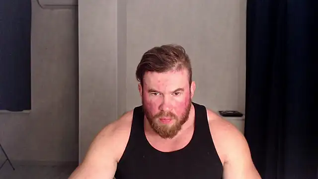 Snapshot of ThorHemsworthRU chatting on October 17, 2025, 4:20 pm ThorHemsworthRU online show from October 17, 2025, 4:20 pm