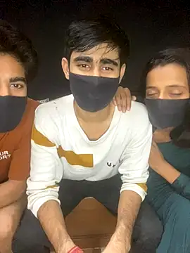 Snapshot of Joy_Love_Roxie chatting on October 12, 2025, 7:35 pm Joy Love Roxie online show from October 12, 2025, 7:35 pm