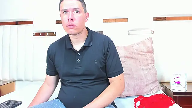 CandyandSteven online show from November 5, 2025, 2:55 am