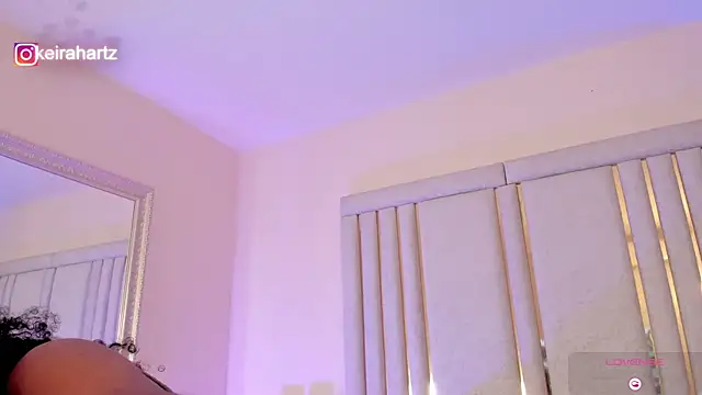 Keirahartz online show from March 26, 2026, 12:00 pm