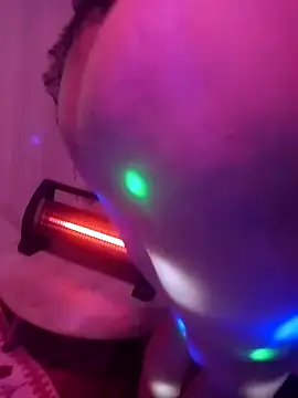 senacansu online show from November 10, 2025, 1:59 am