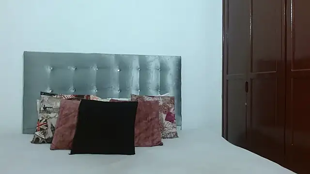 Snapshot of DaiishaWolf chatting on September 12, 2025, 7:47 pm DaiishaWolf online show from September 12, 2025, 7:47 pm