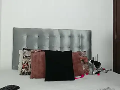 Snapshot of DaiishaWolf chatting on November 7, 2025, 8:09 pm DaiishaWolf online show from November 7, 2025, 8:09 pm