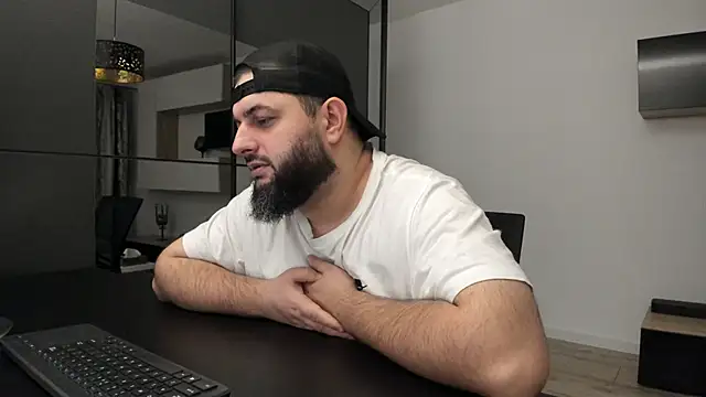 DravenPeak online show from November 8, 2025, 12:22 am