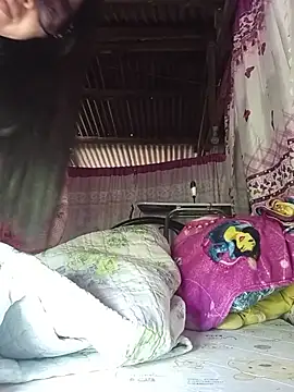 oceanlover23 online show from February 27, 2026, 5:07 am