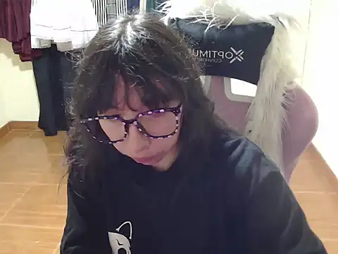 ScarlettShirahoshi online show from December 21, 2025, 9:11 pm