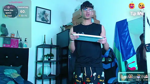 Gael Jones online show from October 3, 2025, 3:47 am