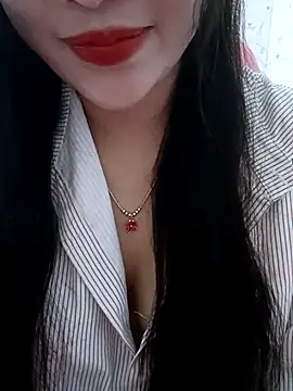 Lissa xinh09 online show from December 18, 2025, 4:24 pm