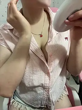 Lissa xinh09 online show from December 20, 2025, 4:14 pm