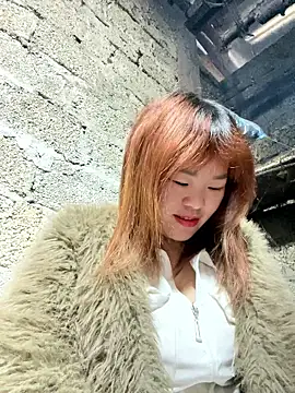 sukabae00 online show from January 6, 2026, 3:43 am