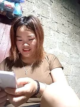 sukabae00 online show from April 13, 2026, 1:05 pm