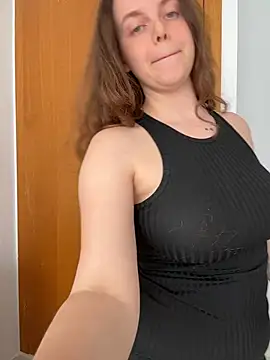 TenderLaGlamor online show from March 1, 2026, 2:30 pm