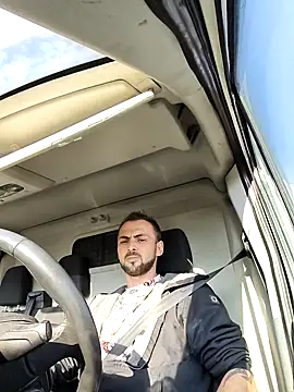 papichulo0099 online show from October 1, 2025, 6:30 am