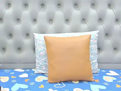  ly   online show from October 5, 2025, 4:00 am