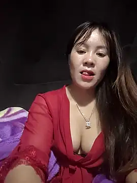 TinTim02 online show from April 17, 2026, 9:07 pm