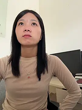 Snapshot of thaoyeuuu chatting on October 22, 2025, 5:08 am thaoyeuuu online show from October 22, 2025, 5:08 am