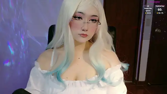 Livelle69 online show from November 9, 2025, 3:05 am