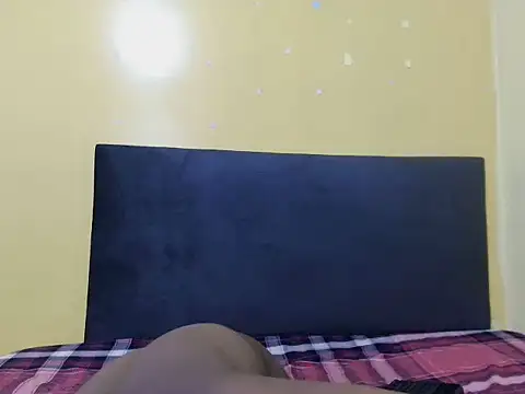 Snapshot of Nina_Skye chatting on September 10, 2025, 8:03 am Nina Skye online show from September 10, 2025, 8:03 am