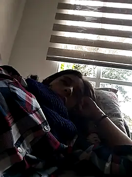 MiaAmore  online show from September 14, 2025, 3:00 pm