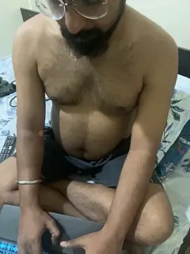 Horney spidy online show from November 27, 2025, 12:51 pm