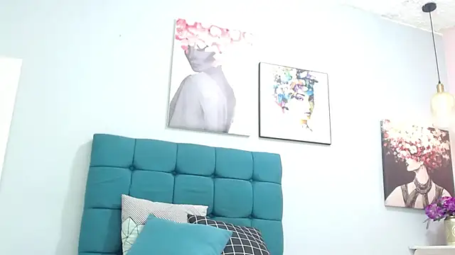 Dianita bitch online show from September 18, 2025, 11:45 am