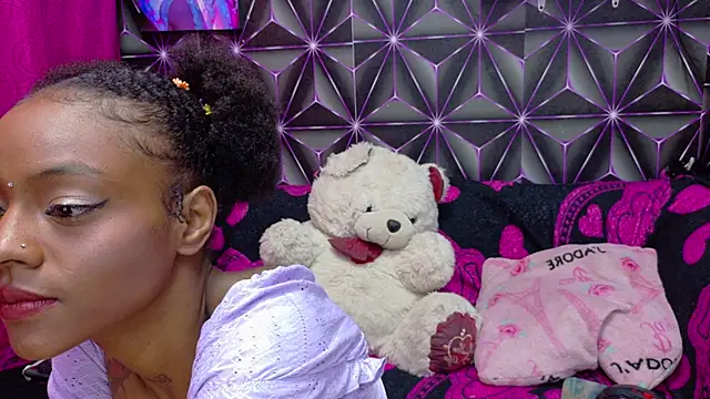 Shantall ks online show from October 30, 2025, 4:03 am