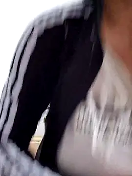 KamillaSpencer online show from February 2, 2026, 12:15 pm