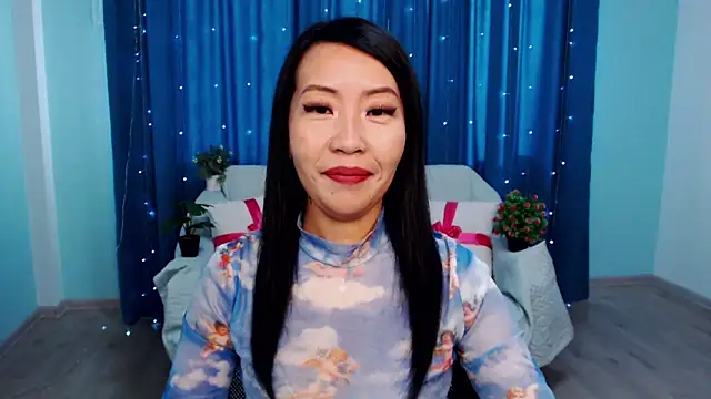 LiaPak online show from October 1, 2025, 1:00 am