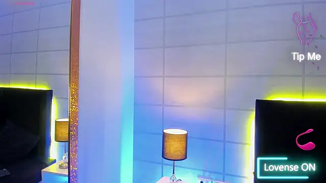 fieryluciana online show from September 18, 2025, 3:41 am