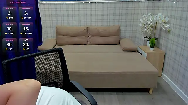 Hella Fabel online show from February 15, 2026, 1:13 am