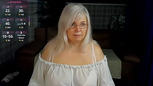 Hella Fabel online show from March 6, 2026, 1:13 am