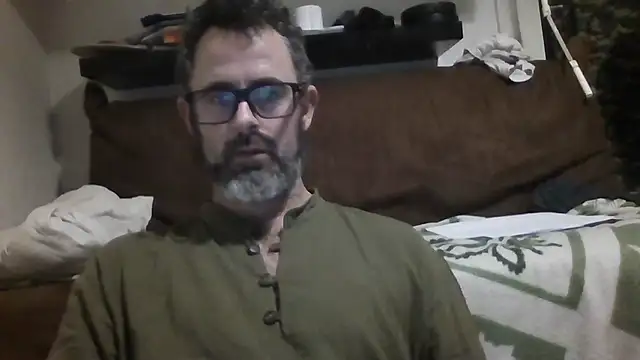 whatYwantMorrre online show from December 17, 2025, 7:09 pm