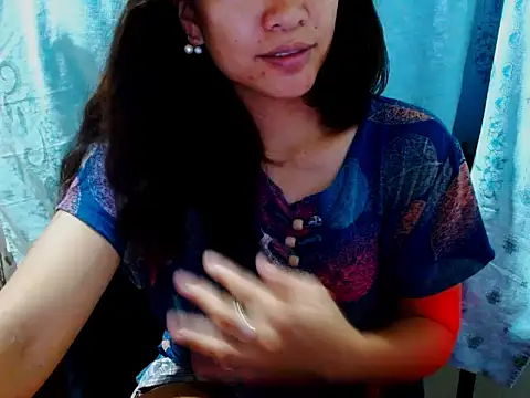 im all y0urs online show from September 10, 2025, 3:06 am