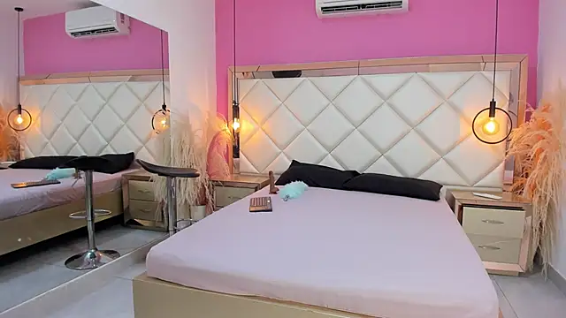 LiamHeat online show from September 12, 2025, 4:34 am