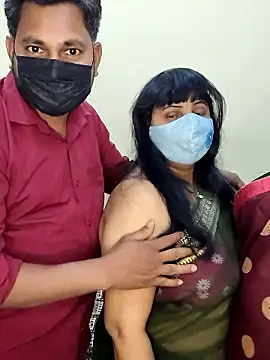 Hot modal online show from April 19, 2026, 5:01 pm