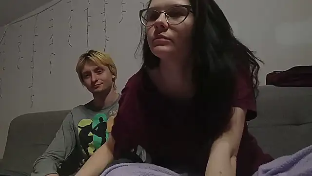 LaVostraDorothy online show from April 12, 2026, 7:52 pm