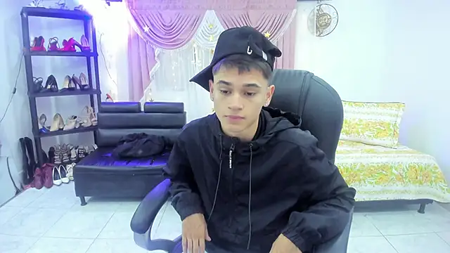 Aron Boyy online show from September 11, 2025, 7:25 pm