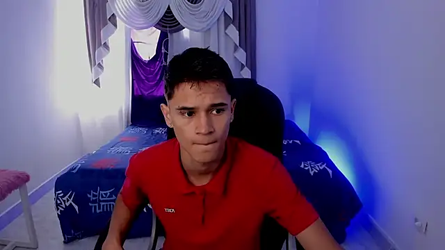 Aron Boyy online show from October 1, 2025, 8:15 pm