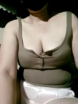 Surrilove online show from September 21, 2025, 12:18 pm