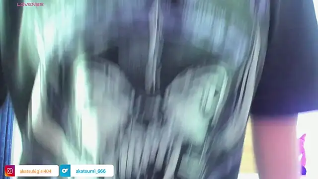 Snapshot of Akatsumi_ chatting on October 28, 2025, 9:50 pm Akatsumi  online show from October 28, 2025, 9:50 pm